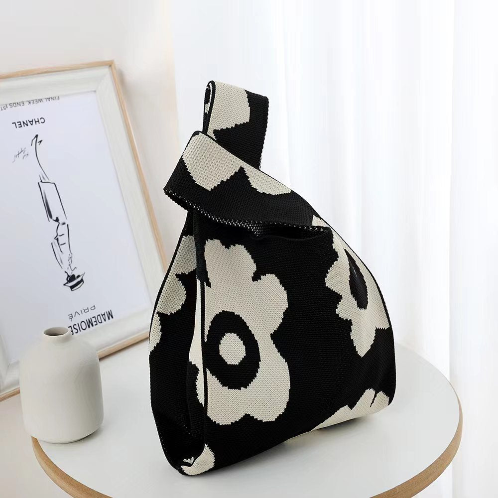 Women's Handmade Cute Animal Versatile Knitted Handbags