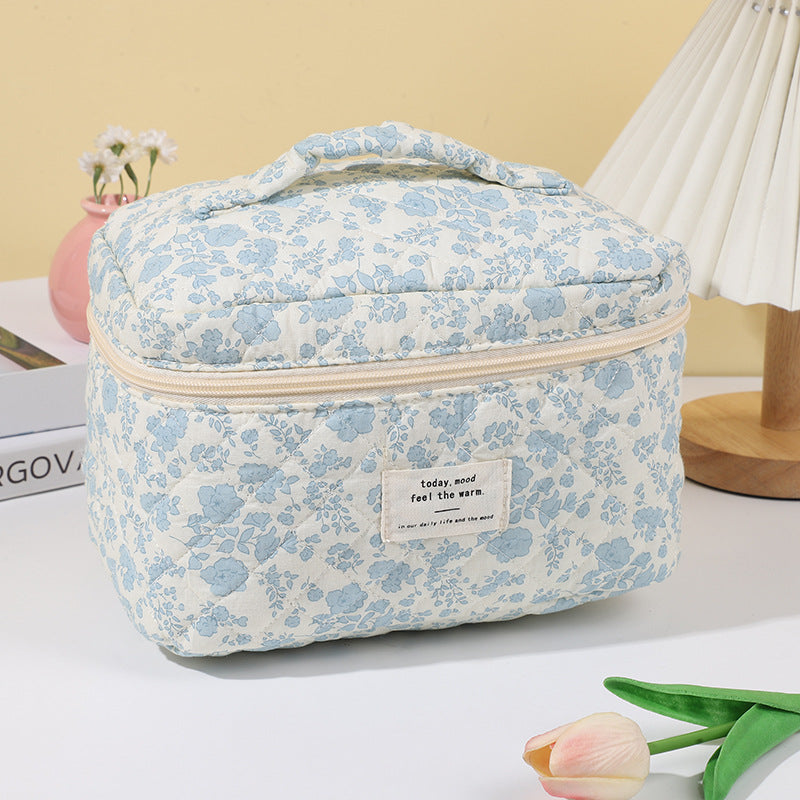 Casual Portable Floral Large Capacity Quilted Cosmetic Bags