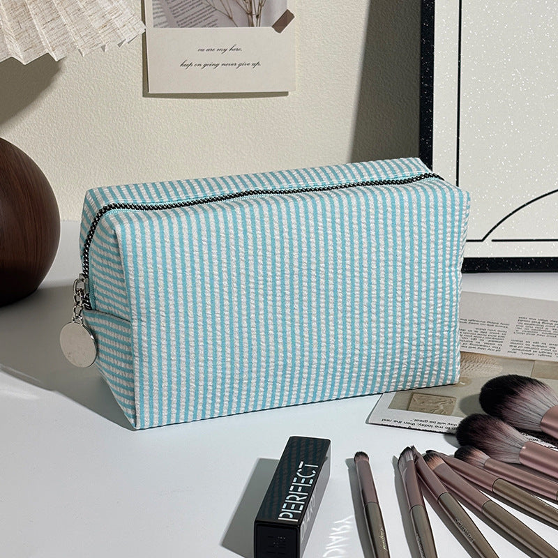 Striped Make-up Large Capacity Seersucker Embroidered Portable Out Makeup Bag