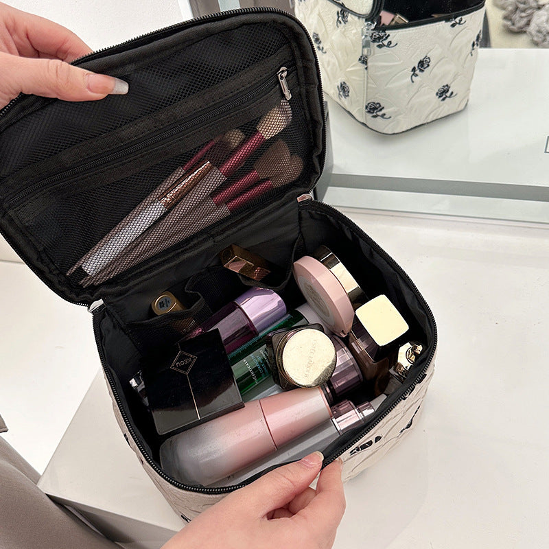 Cosmetics Storage Super Hot Portable Toiletry Bags