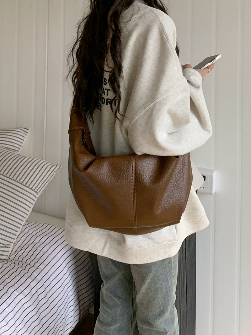 Korean Style Retro Soft Leather Pleated Dumpling Crossbody Bags