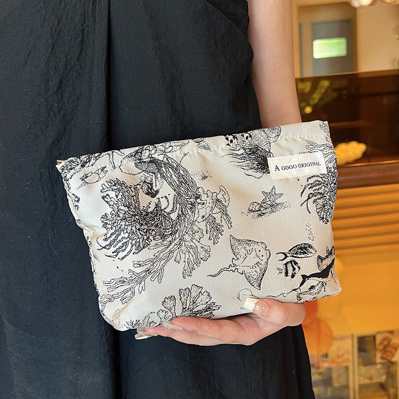 Simple Portable Skin Care Buggy Toiletry Underwear Makeup Bag