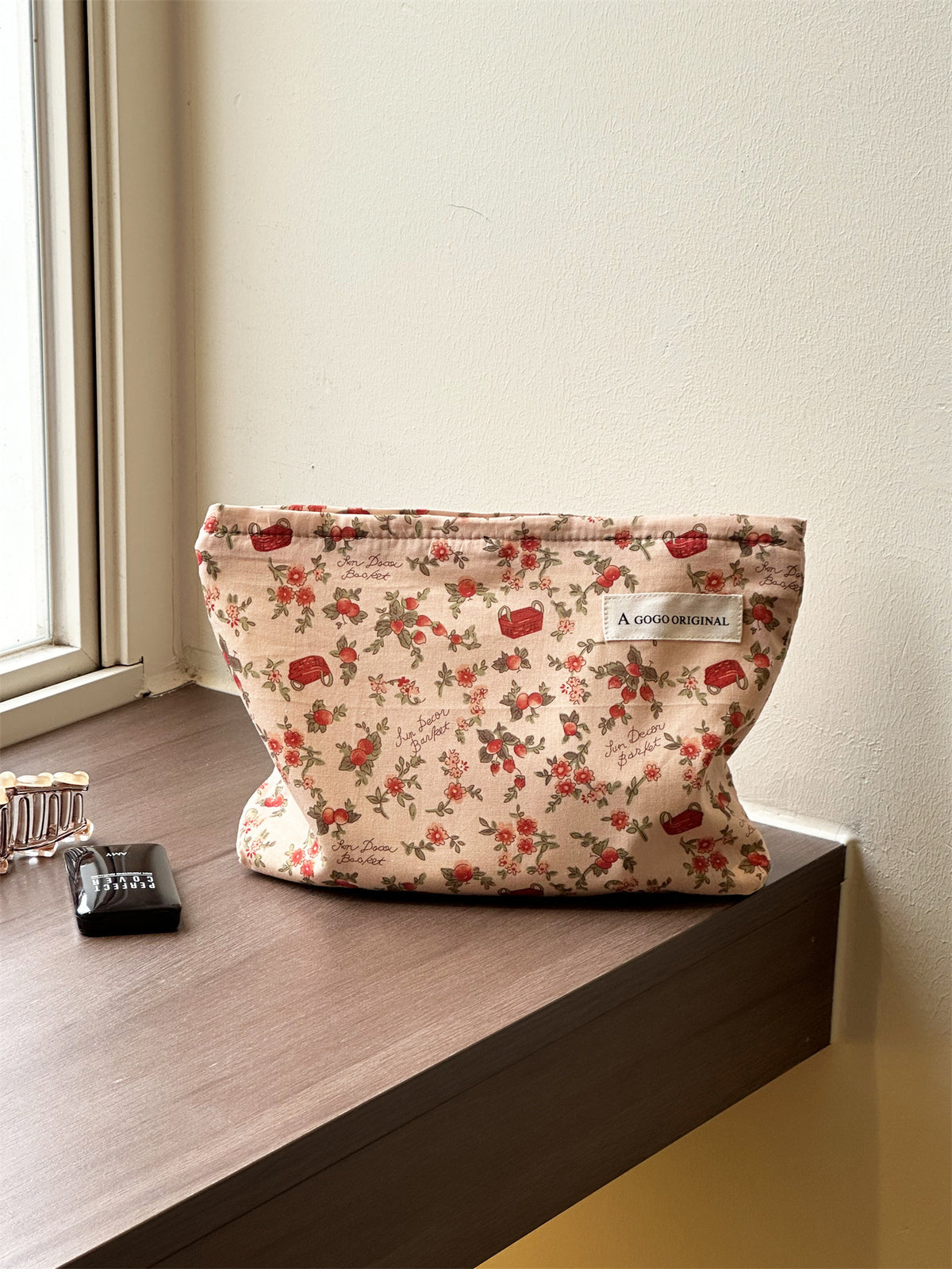 Fresh Floral Good-looking Large Capacity Simple Storage Makeup Bag