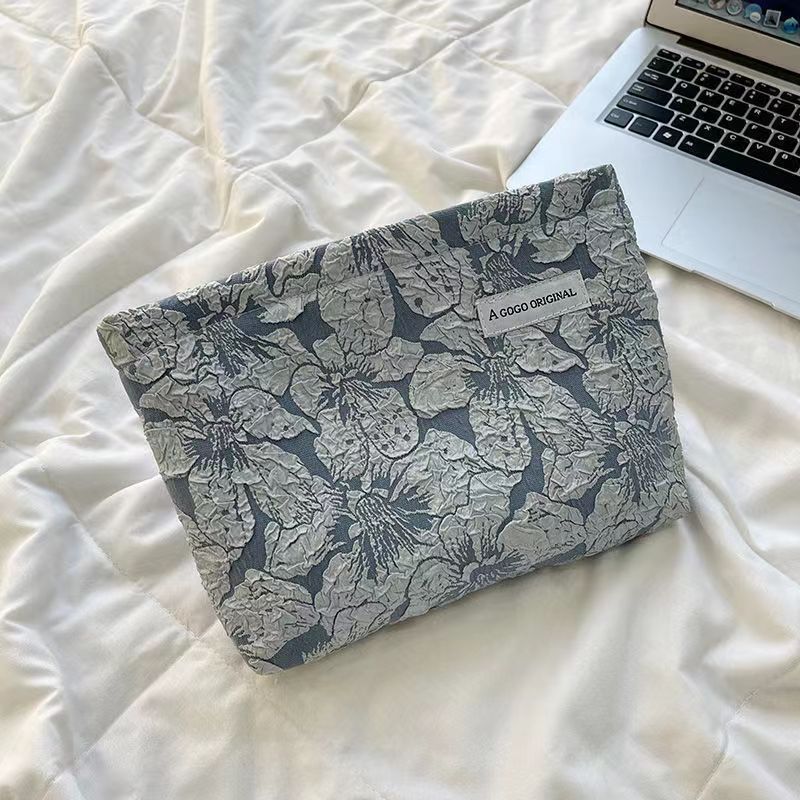 Buggy Wash Large Capacity Portable Elegant Makeup Bag