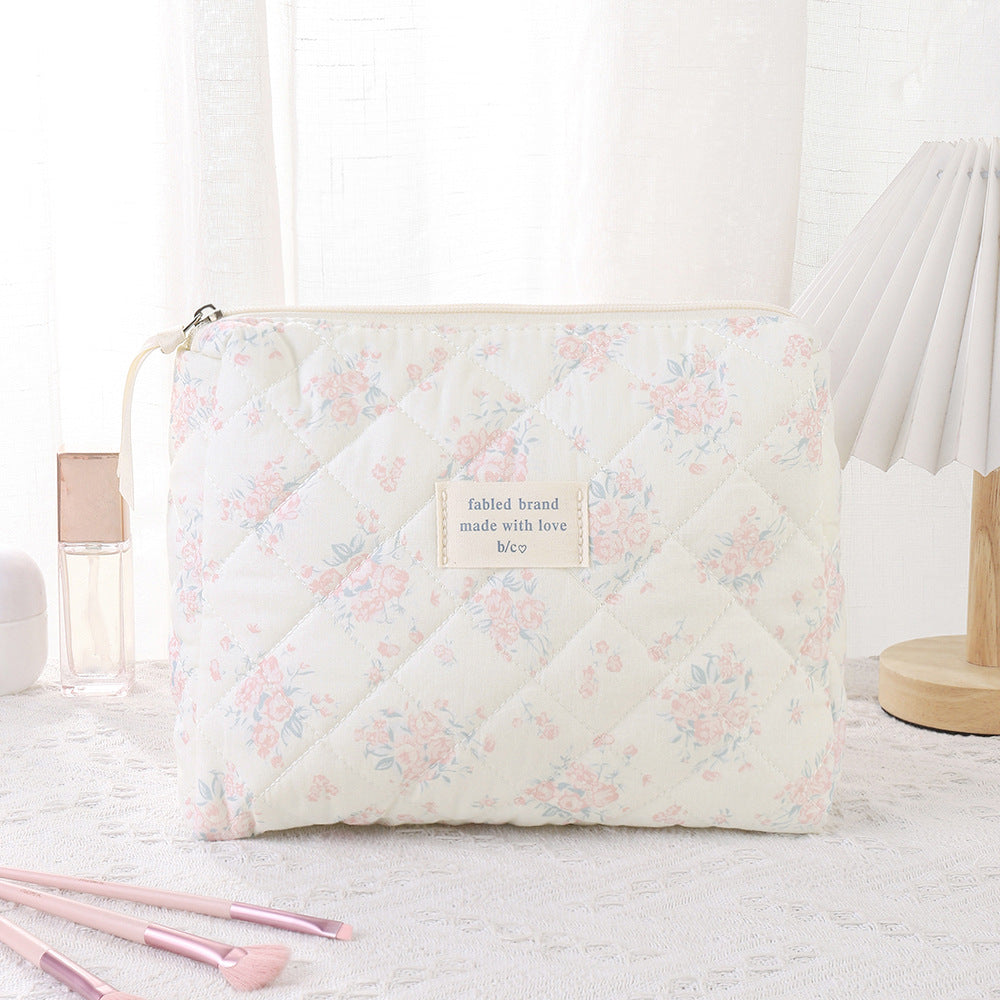 Women's Portable Large Capacity Quilted Cotton Good-looking Rose Storage Makeup Bag