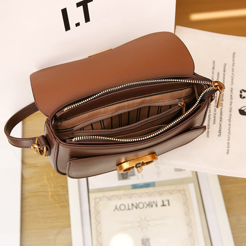 Women's Solid Color Fashion Textured Retro Popular Chain Shoulder Bags