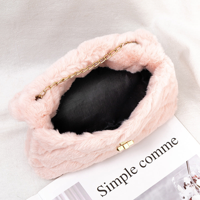 Charming Women's Furry Fashionable Korean Chain Crossbody Bags