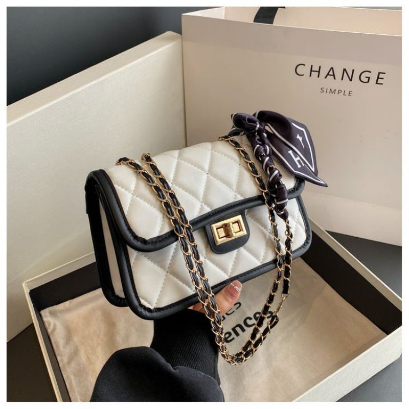 Durable Women's Chain Western Style Pouch Shoulder Bags