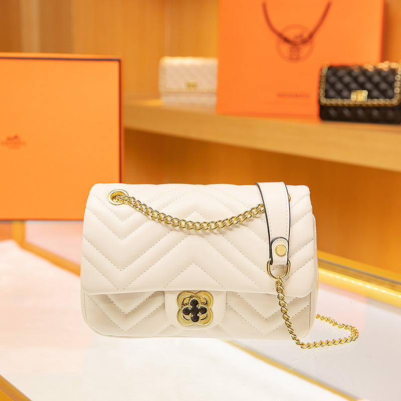 Women's Diamond Pattern Chain Korean Summer Underarm Women's Messenger Bag