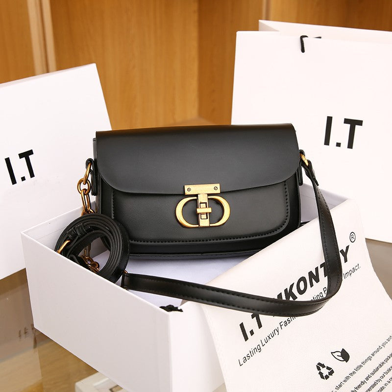Women's Solid Color Fashion Textured Retro Popular Chain Shoulder Bags