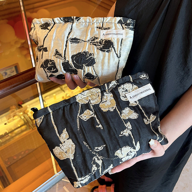 High-grade Jacquard Gold Silk Skin Care Buggy Portable Toiletry Canvas Makeup Bag
