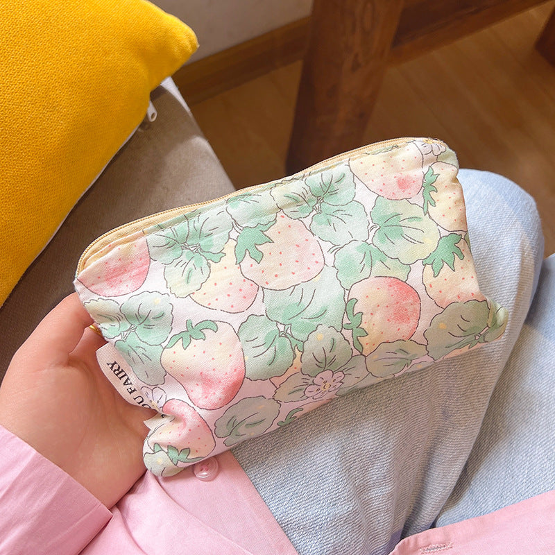 Fresh Sweet Cute Strawberry Clutch Fabric Wash Bags