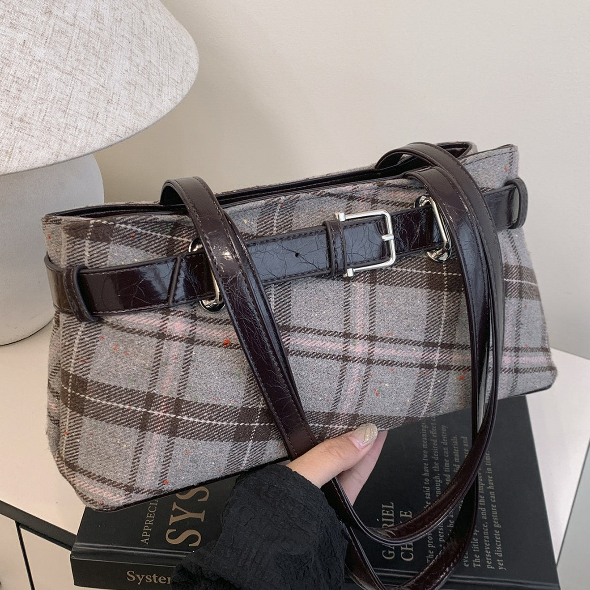 Women's Popular Plaid Fashionable High Sense Twist Women's Shoulder Bag