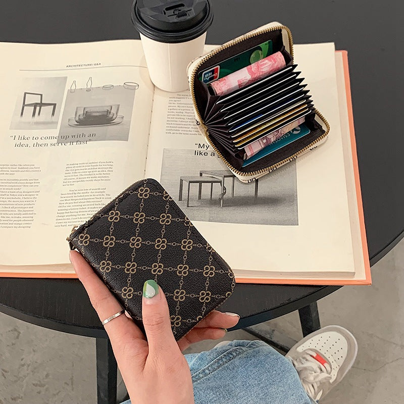 Clamp Swiping Certificate Male Short Large Card Holder