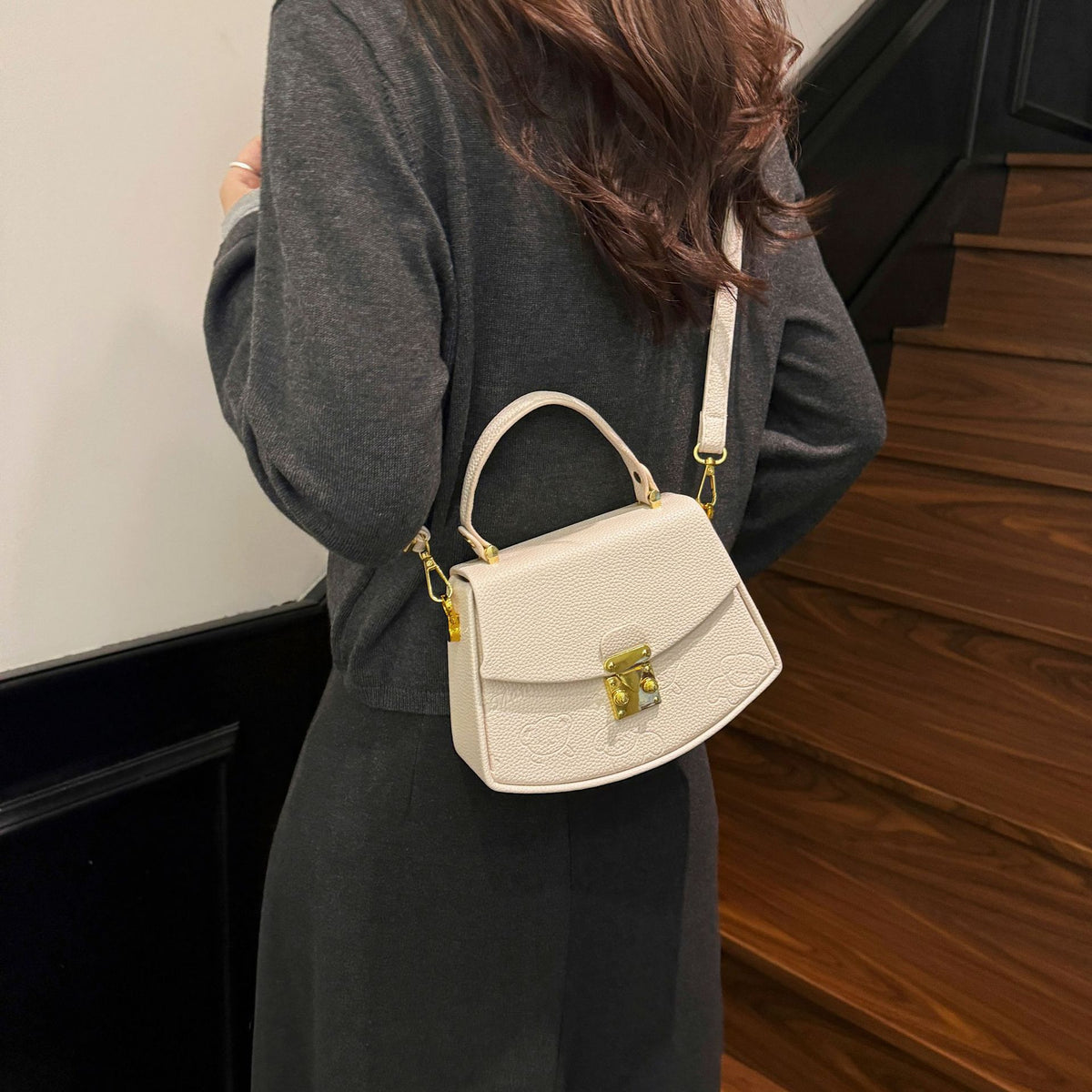 Style Sandwich Pocket Chain Soft Surface Women's Shoulder Bag