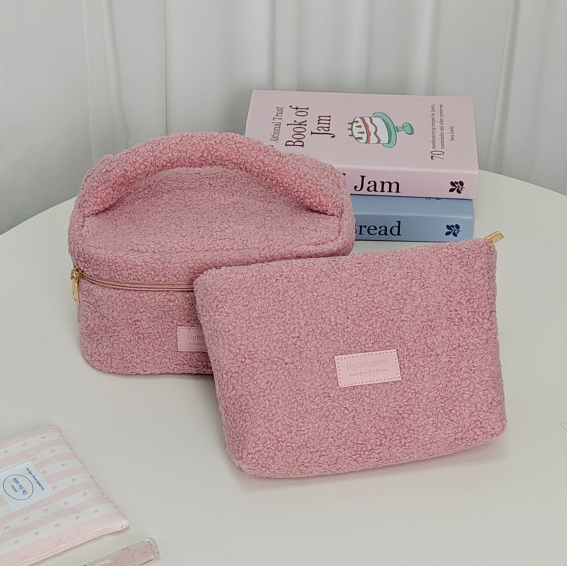 Simple Solid Color Furry Portable Large Capacity Toiletry Cosmetic Bags