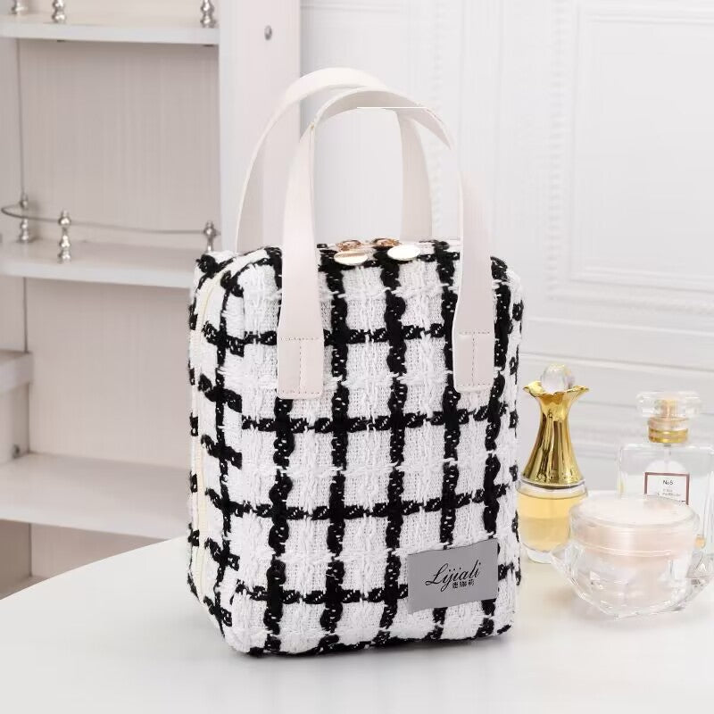 Stylish Classy Shell Portable Buggy Good-looking Bags