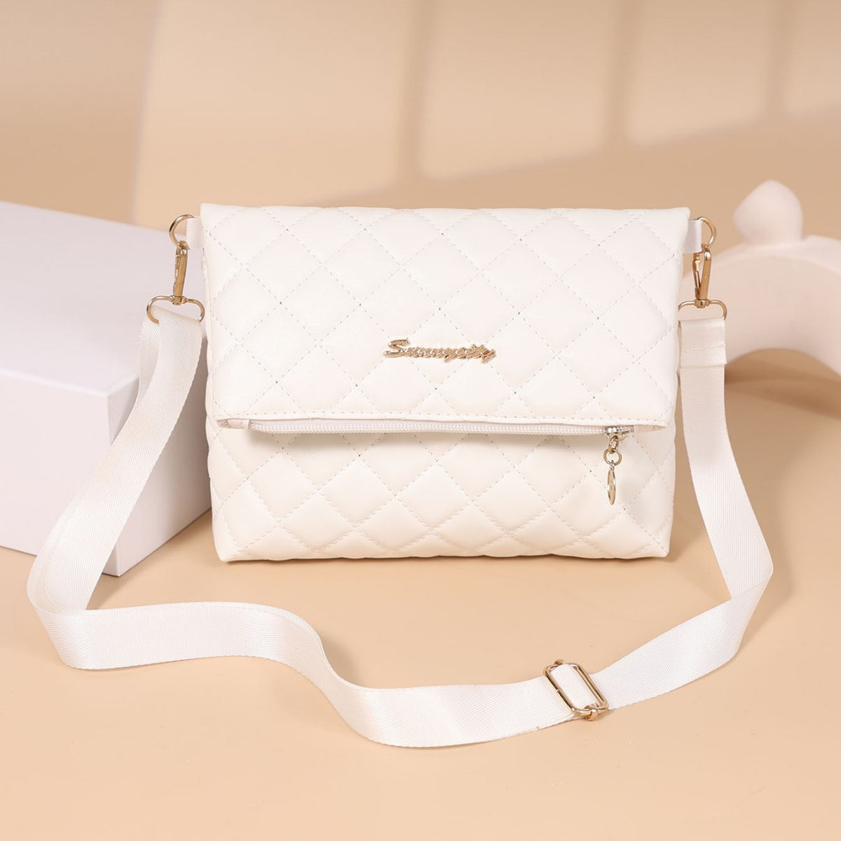 Women's Fresh Simple Woven Large Capacity Stitching Women's Messenger Bag