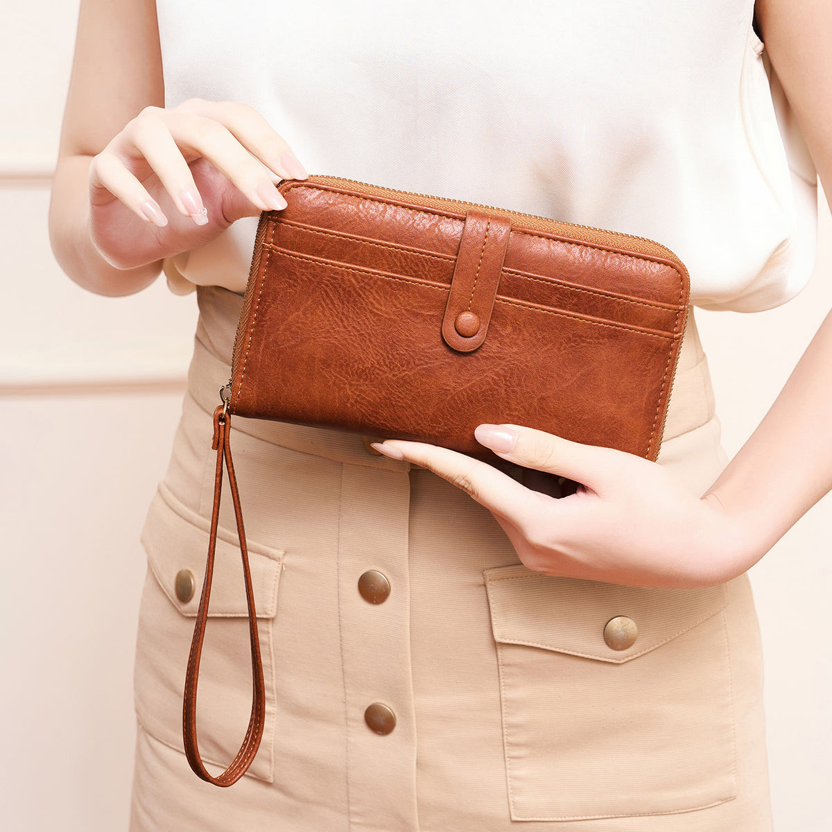 Women's Retro Large Capacity Zipper Long Organ Ladies Wallet