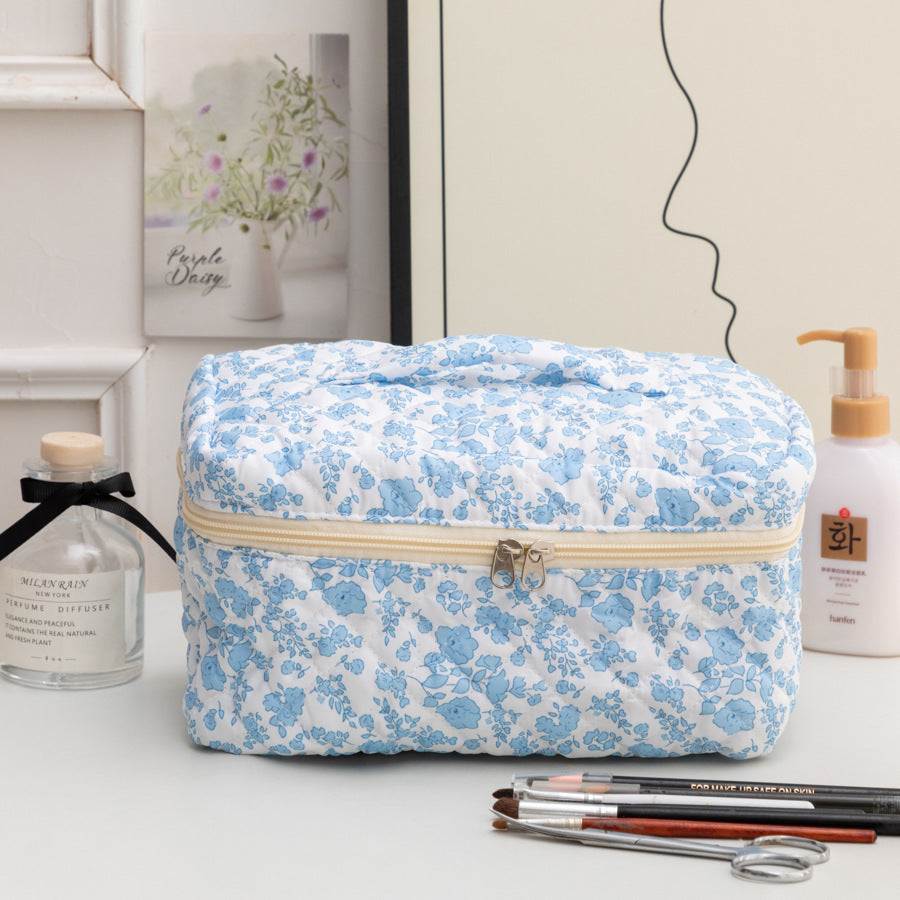 Large Capacity Floral Storage Quilted Cotton Cosmetic Bags