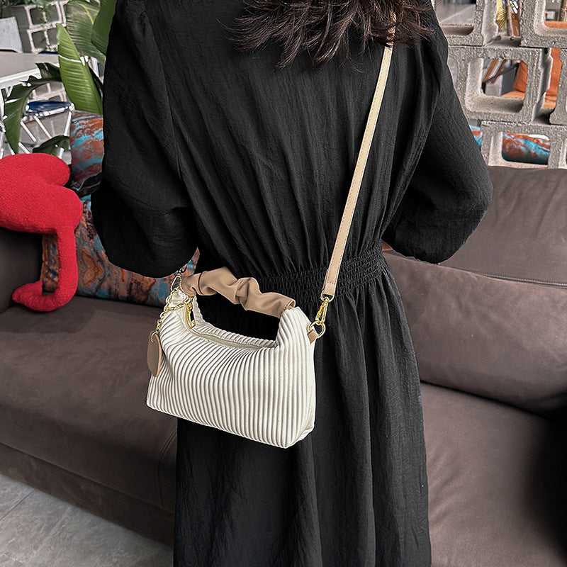 Women's Textured Vertical Striped Design Western Style Women's Shoulder Bag