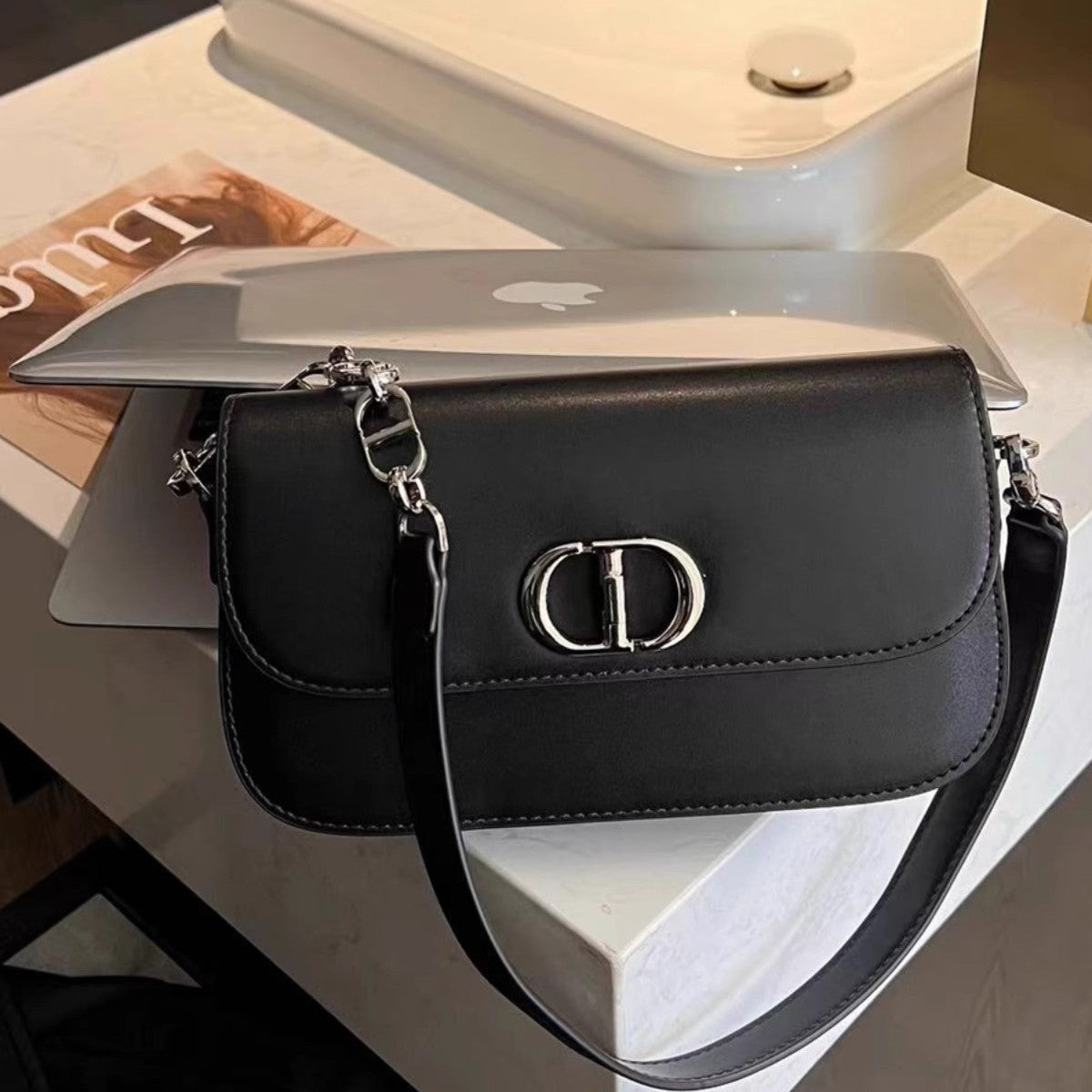 Women's Underarm Hand Holding Chain Fashion Trendy Light Small Square Bags