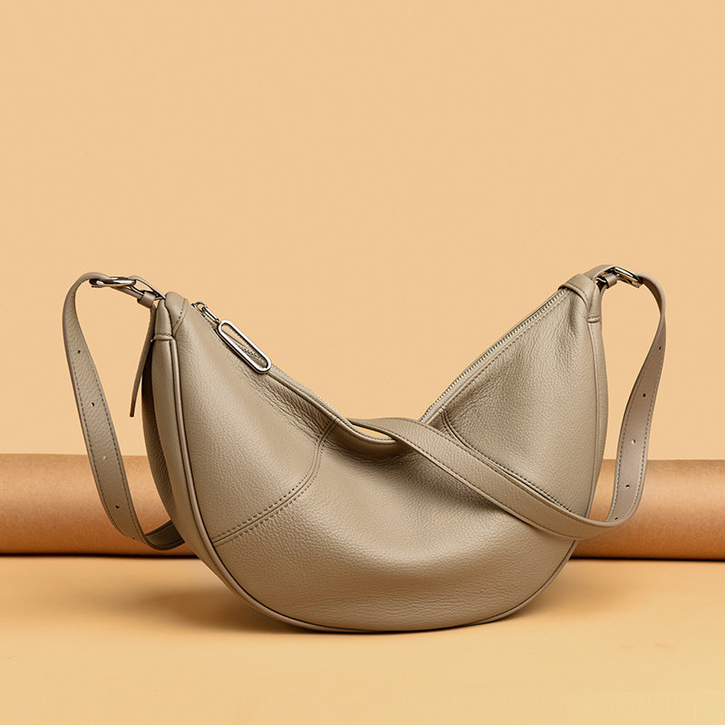 Women's Solid Color Soft Leather Dumpling Niche Large Capacity Women's Shoulder Bag