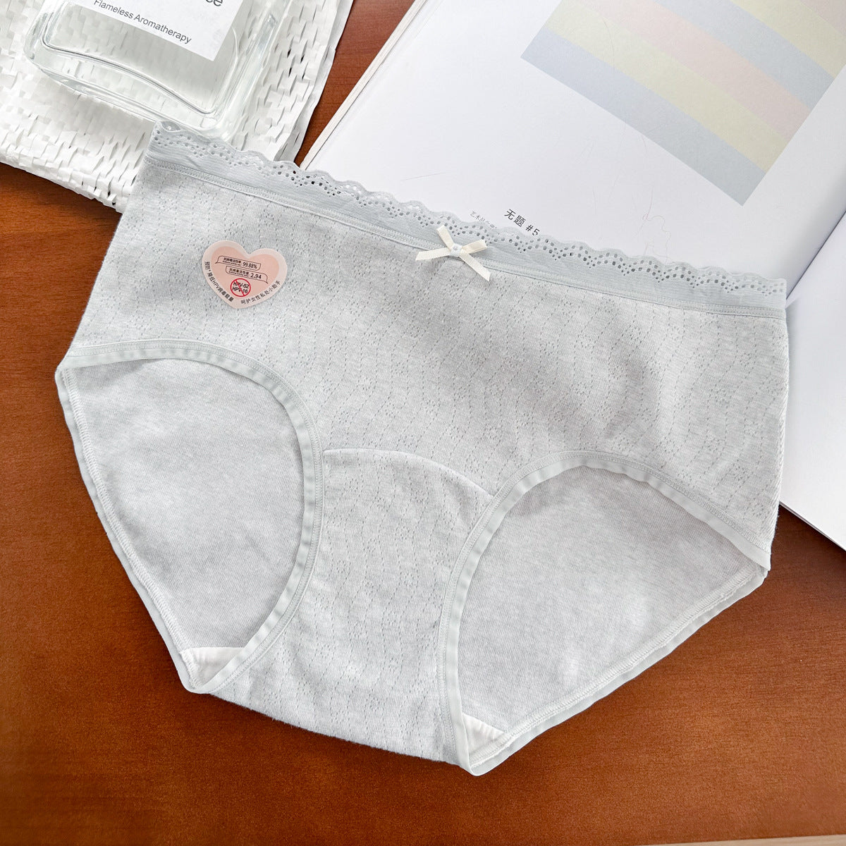Women's Induction Reactance Lengthened Crotch Cotton Colored Panties