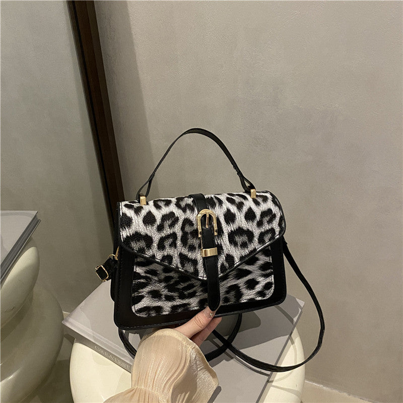 Leopard Print Autumn Personality Fashionable Stylish Female Commute Leisure Bags