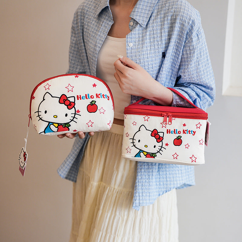 Fashion Embroidery Large Capacity Good-looking Portable Cosmetic Bags