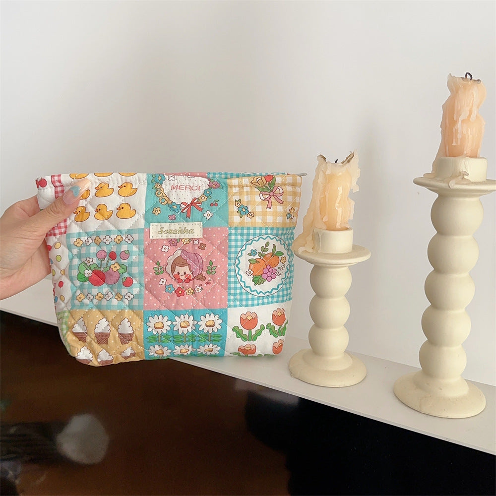 Women's Flower Bear Quilted Liner Clutch Portable Large Cosmetic Bags