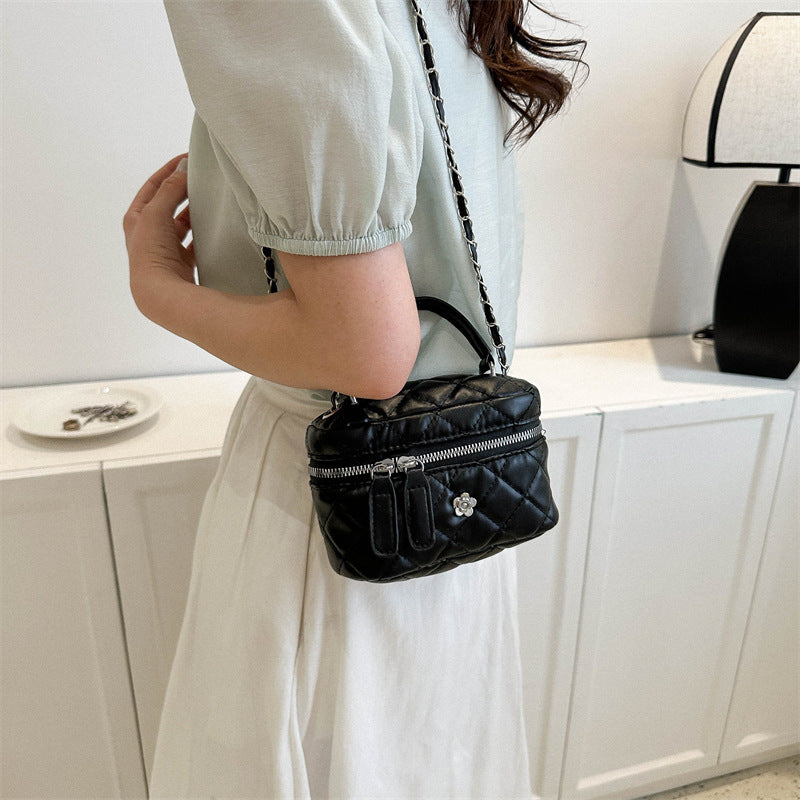 Women's Simple Rhombus Chain Portable Box Textured Bags