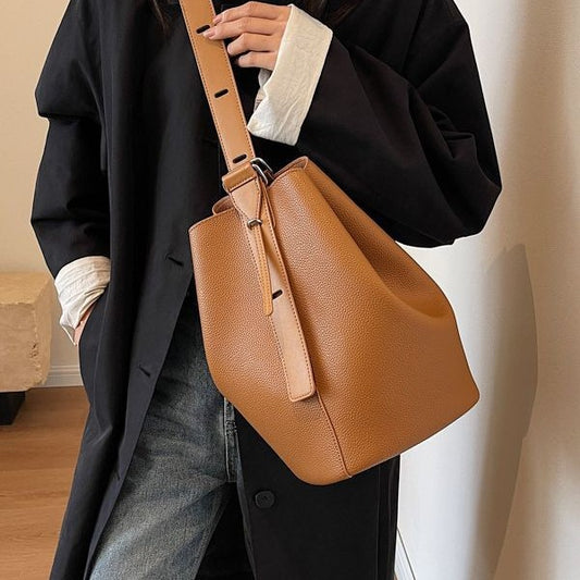 Women's Large Capacity For Fashion Minority Design Popular Bags