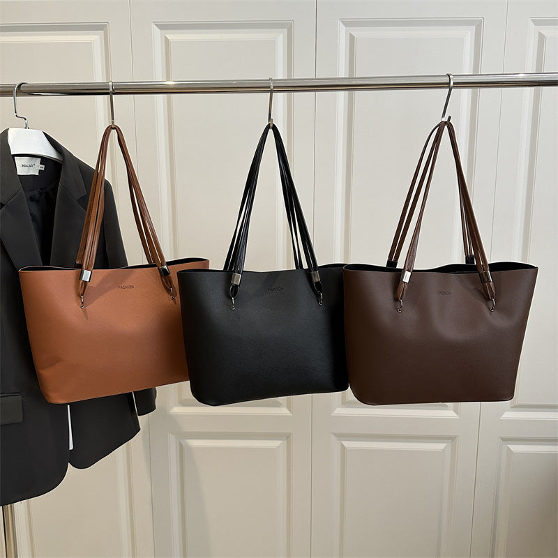 Women's Capacity Fashion Retro Oil Wax Leather Solid Color Tote Bags