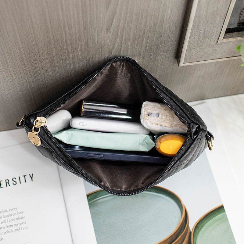 Classy Women's Classic Rhombus Texture Welfare Shoulder Bags