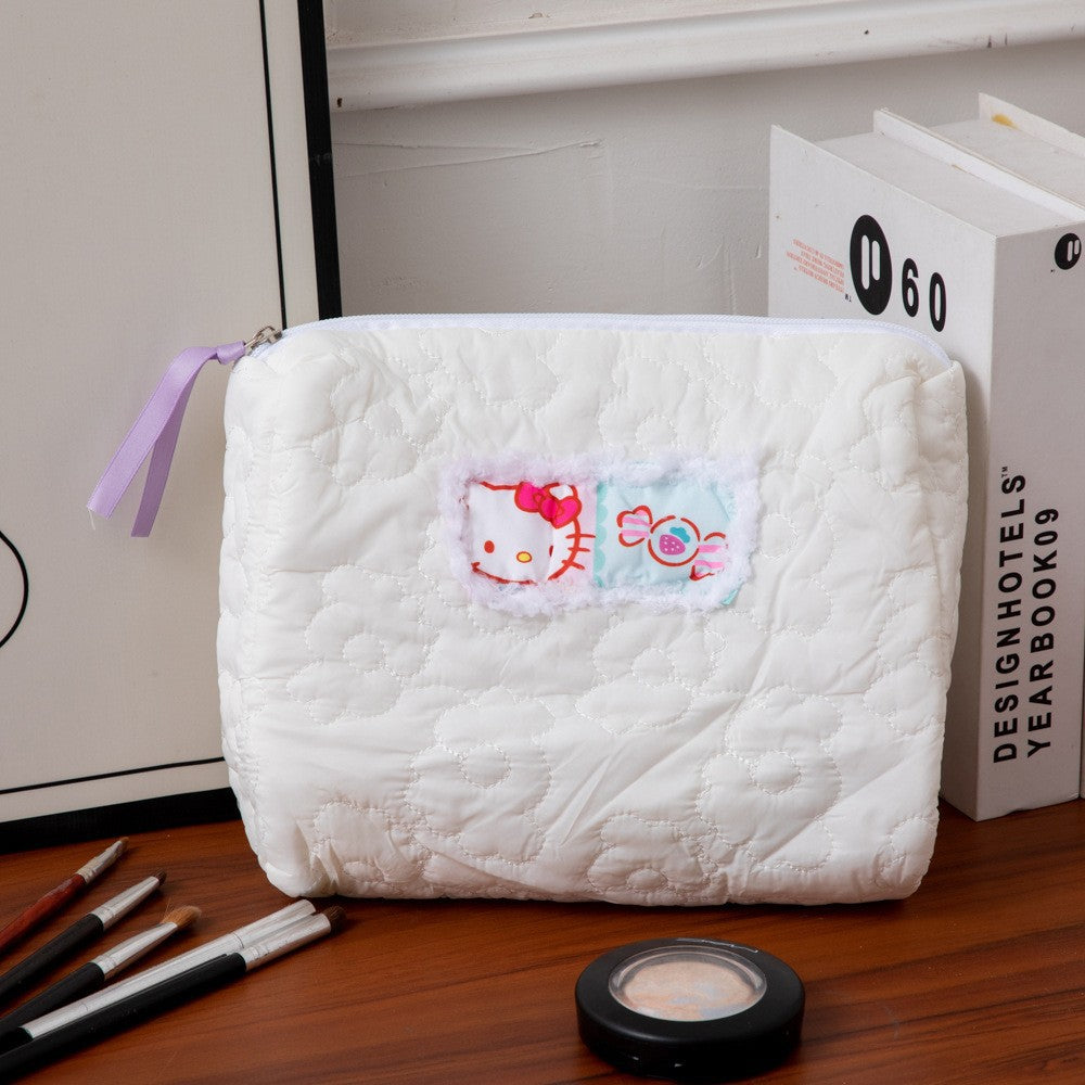 Cute Large Capacity Cat Portable Heart Storage Makeup Bag