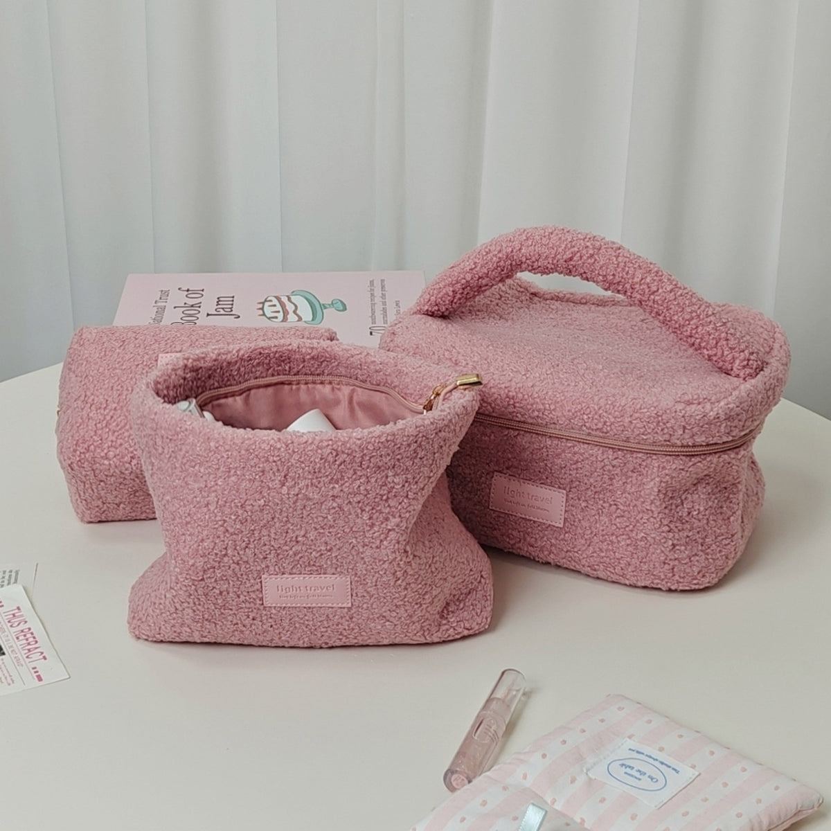 Simple Solid Color Furry Portable Large Capacity Toiletry Cosmetic Bags