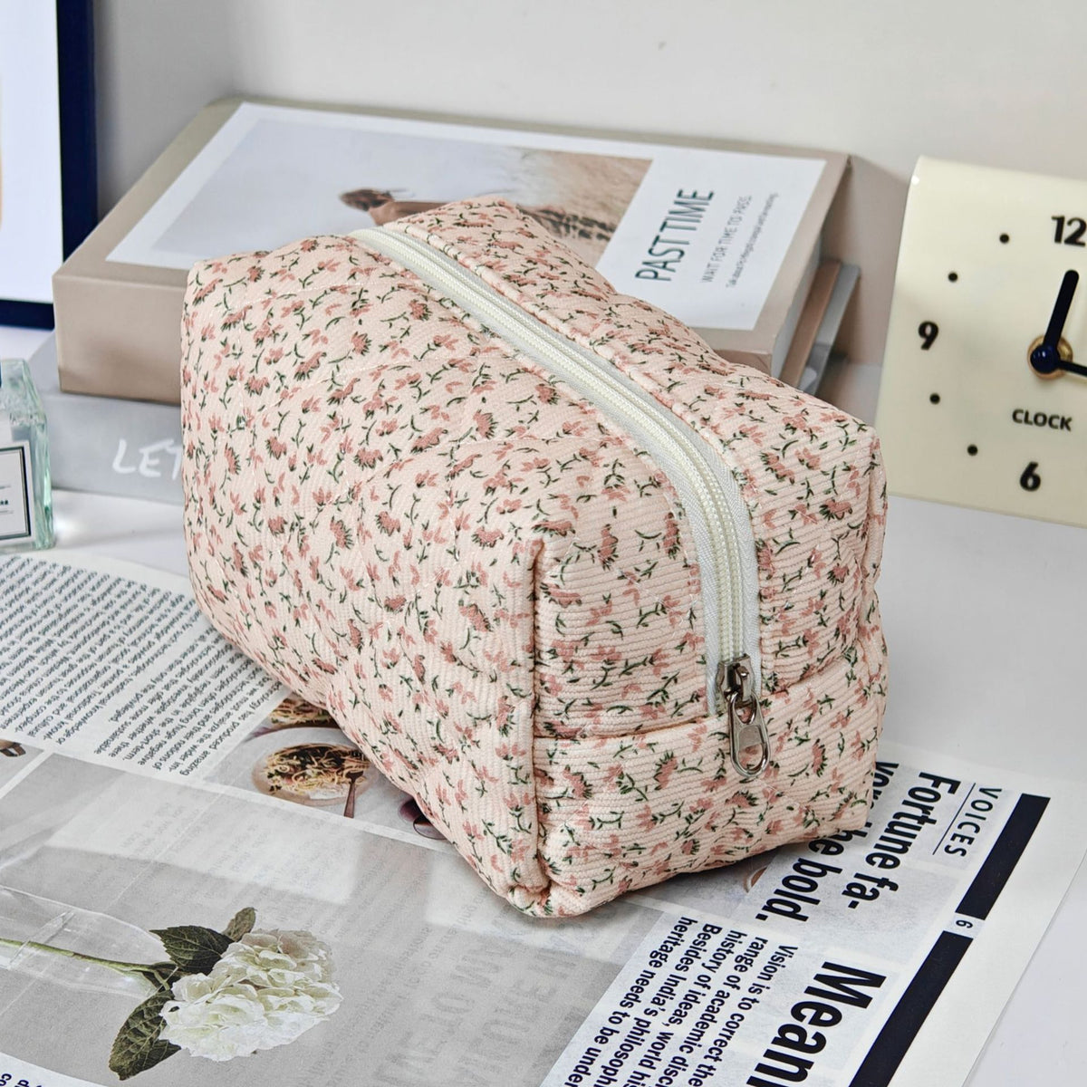 Bear Printing Vertical Large Capacity Portable Pillow Cosmetics Makeup Bag