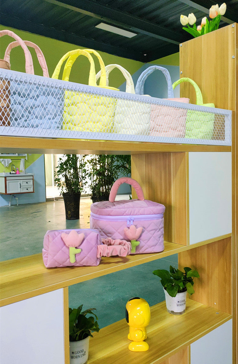 Women's Corduroy Large Capacity Cute Flowers Portable Cosmetic Bags