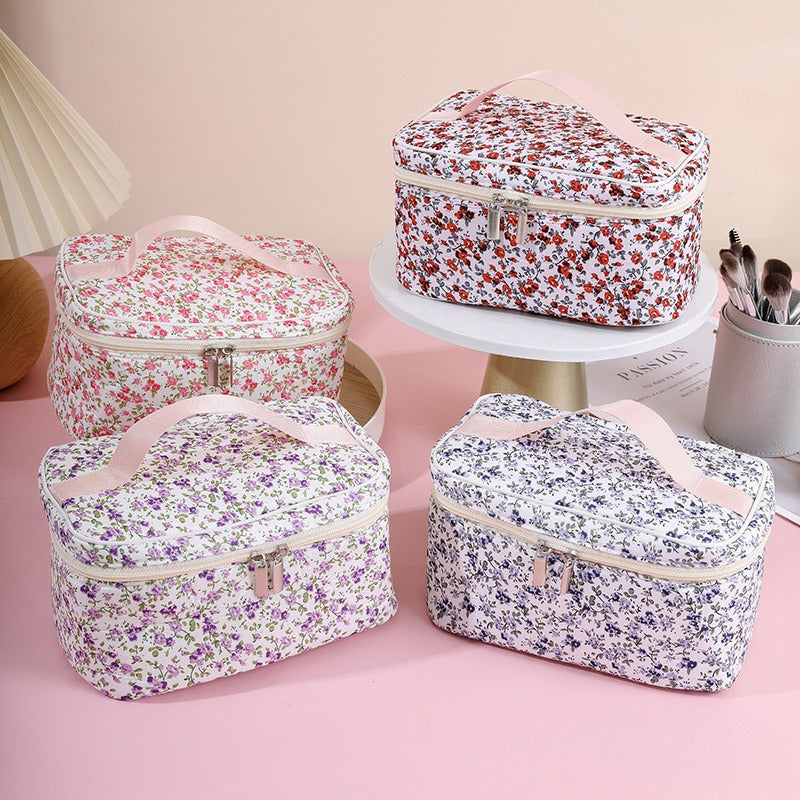 Large Capacity Wind Floral Portable Good-looking Cosmetic Bags