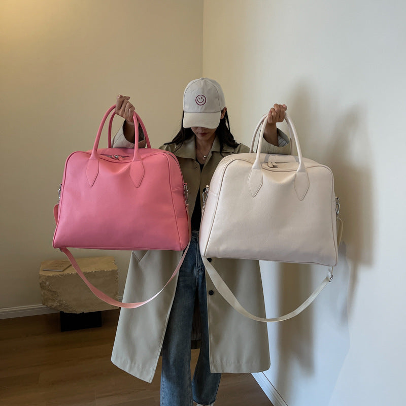 Large Capacity Lightweight Western Fashionable Stylish Solid Travel Bags