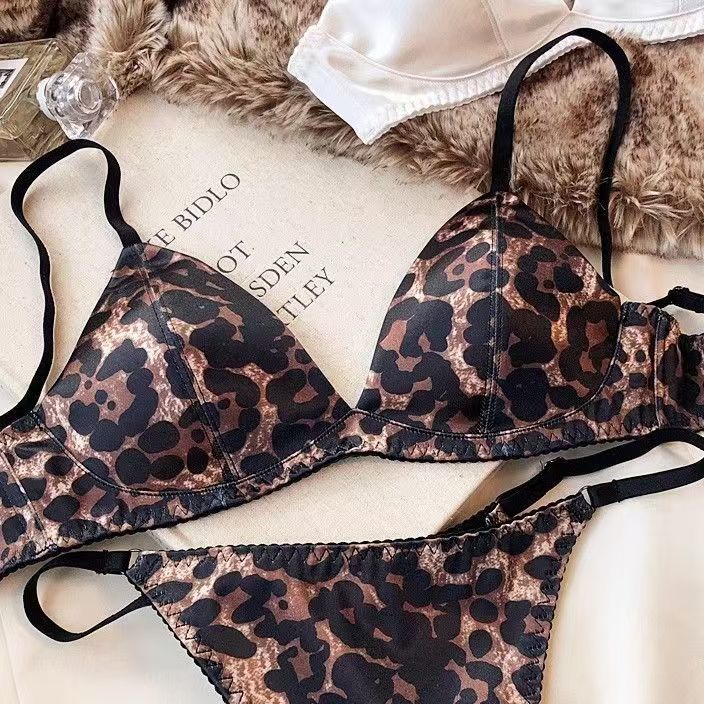 French Triangle Cup Wireless Small Sexy Lingerie Sets