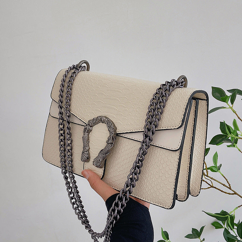 Fashion Women's Snake Pattern Underarm Chain Women's Messenger Bag