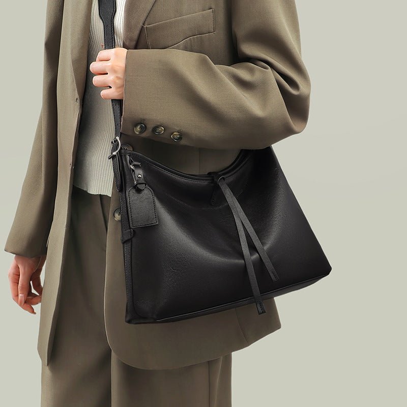 Women's Large Capacity Underarm High-grade Commuter Genuine Women's Shoulder Bag