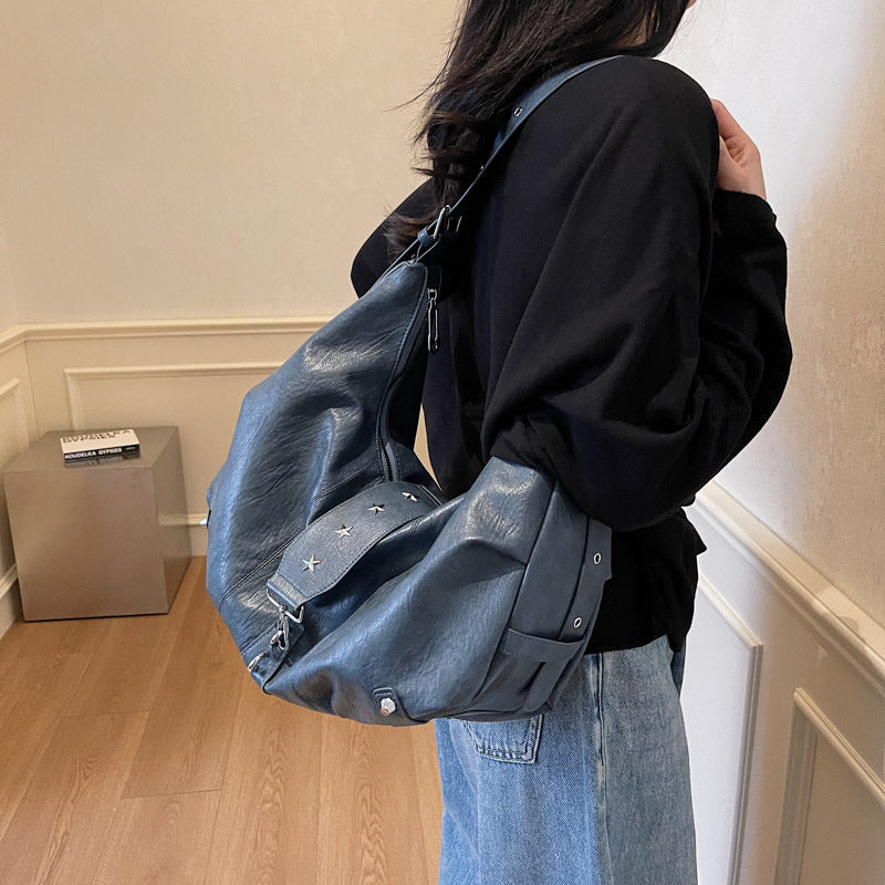Locomotive Style Versatile Studded Large Capacity Idle Commuting High Women's Messenger Bag