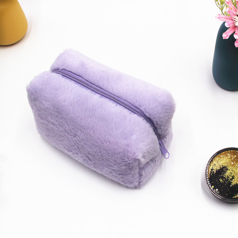 Women's Plush Portable Storage Simple Wash Hand Makeup Bag