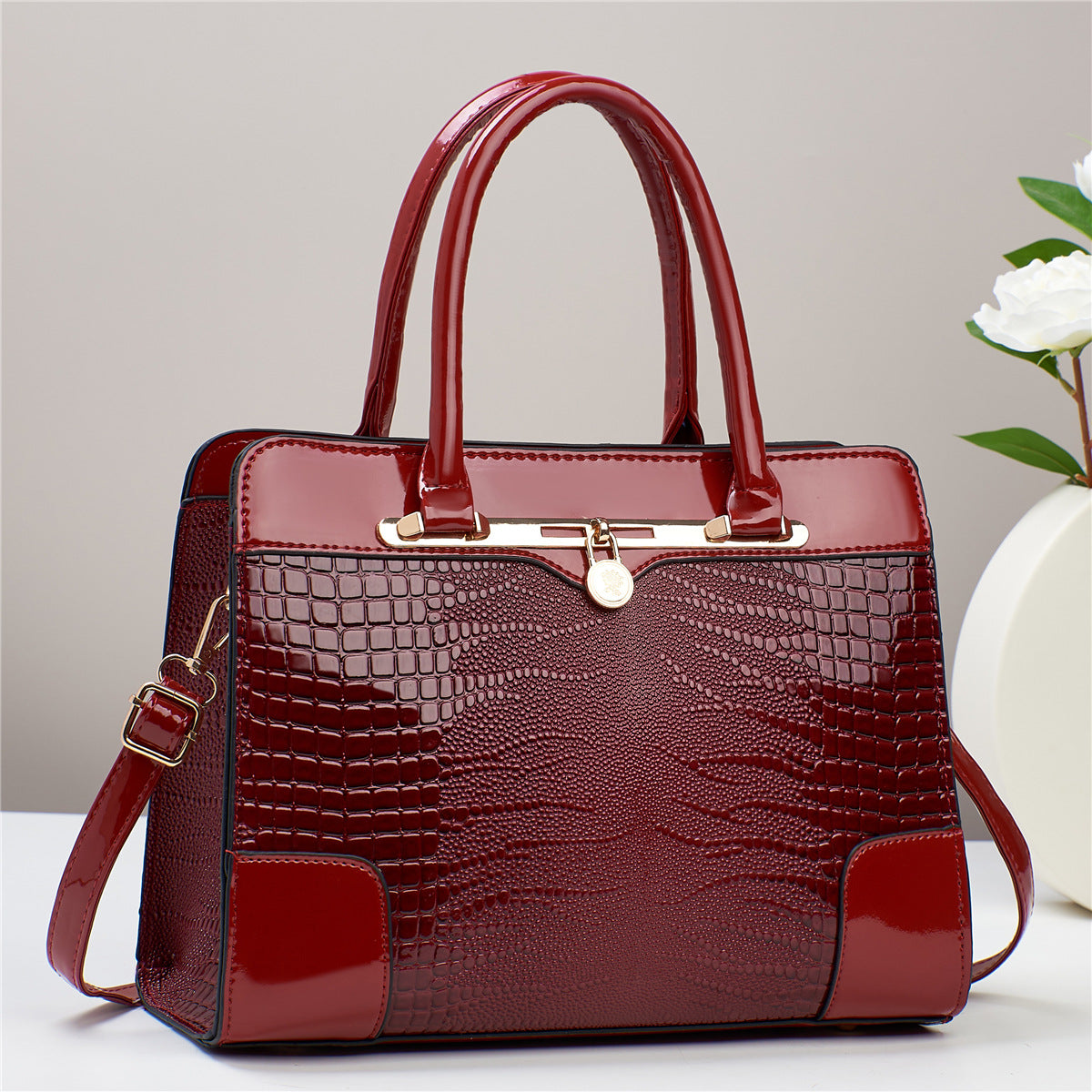 Direct Mail Mom Versatile Elegant Lady Handbags