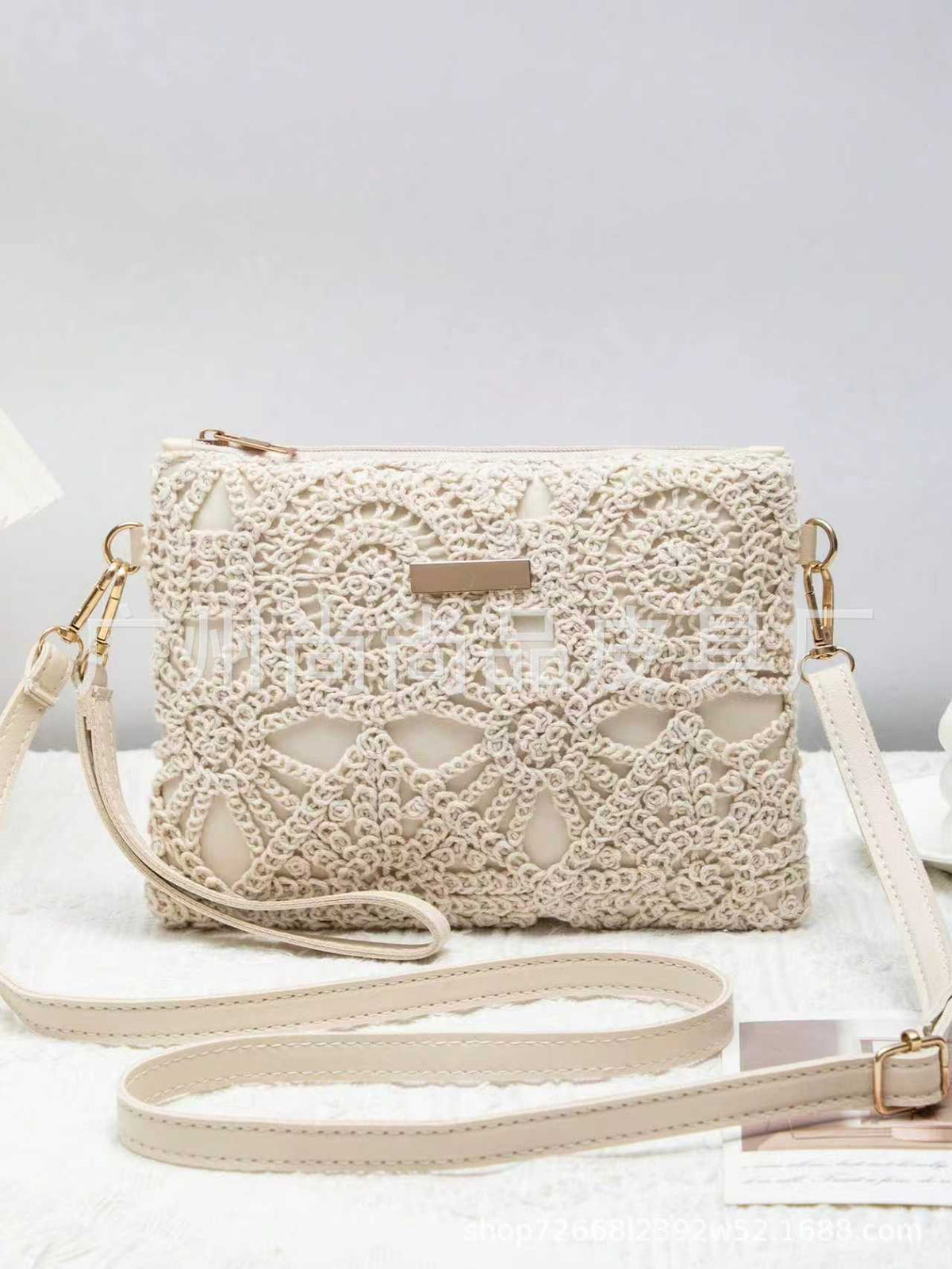 Flower Hand Holding Clutch One Light Luxury Daily Women's Messenger Bag