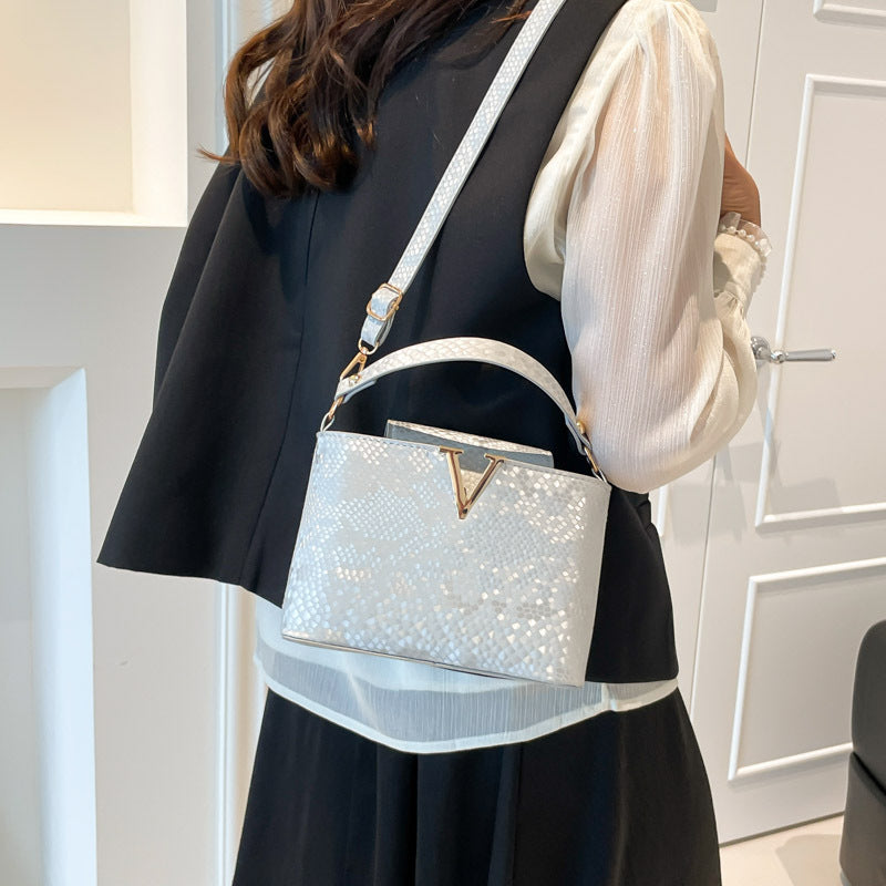 Capacity Solid Color Snake Pattern Summer Letter Hardware Texture Women's Shoulder Bag
