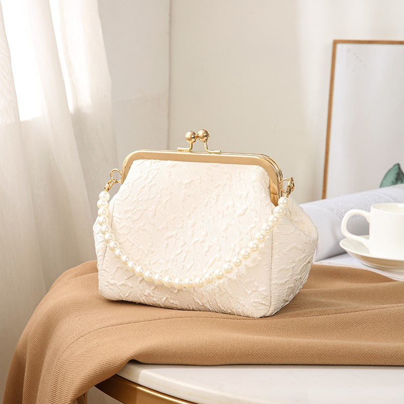 Women's Pleated Shell Mobile Beaded Mini Coin Purses